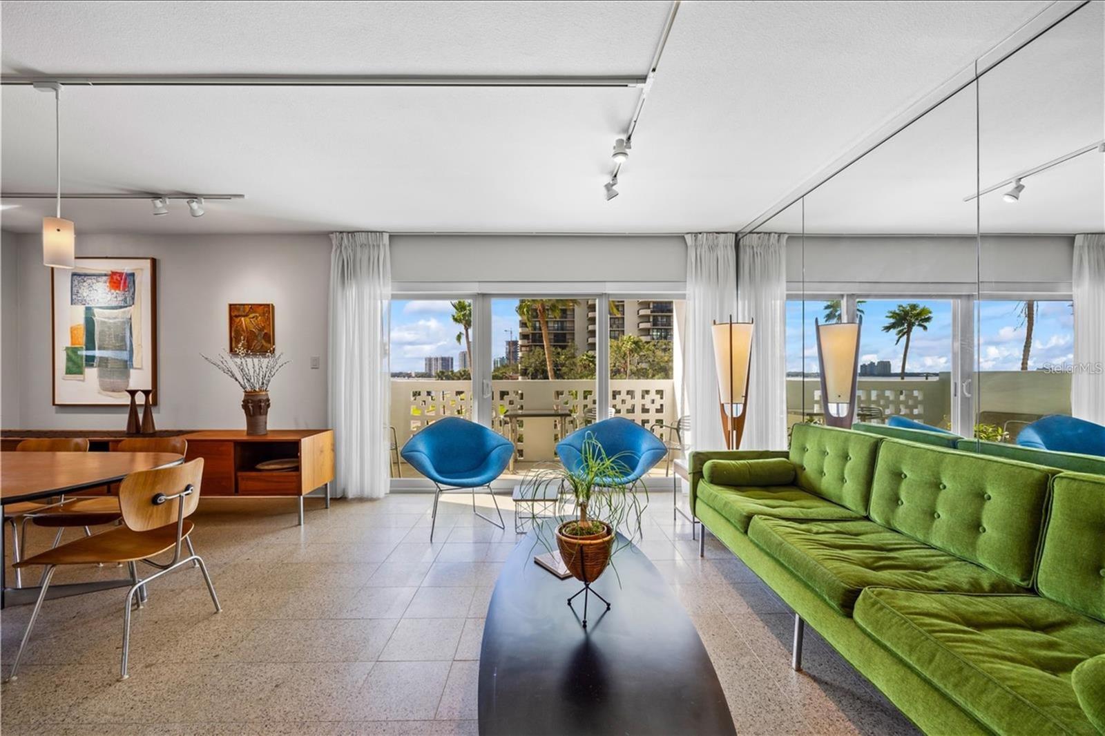 Image 8 of 31 For 2401 Bayshore Boulevard 410