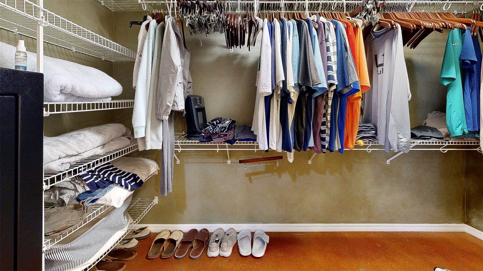 Image 18 of 50 For 12005 Deerfoot Place