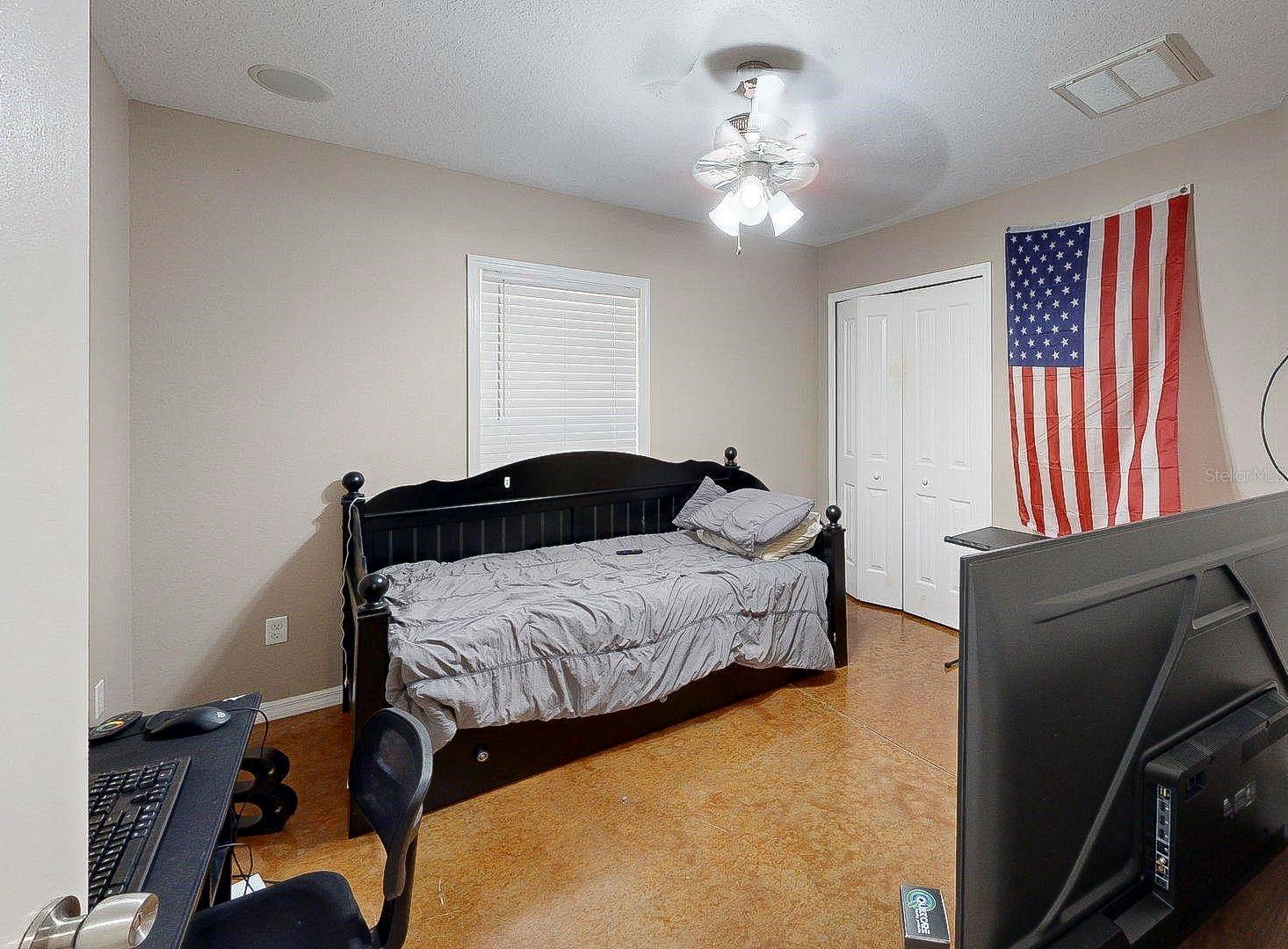 Image 26 of 50 For 12005 Deerfoot Place