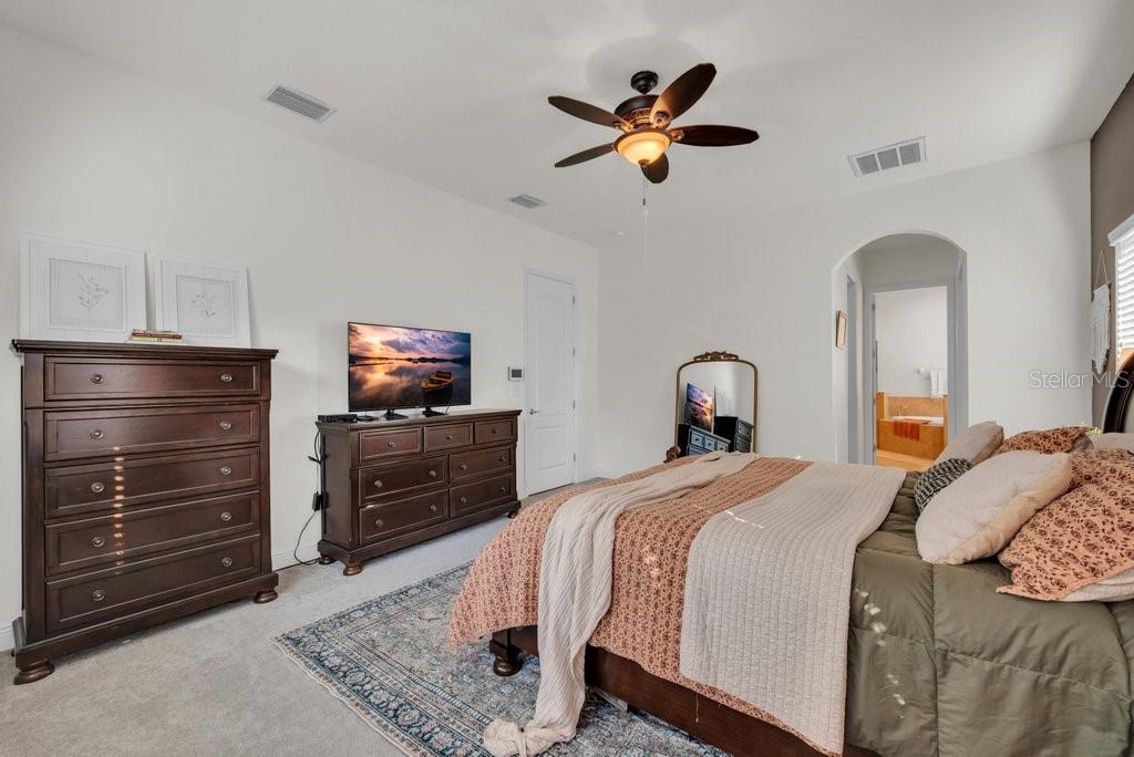 Image 18 of 52 For 5331 Sagecrest Drive