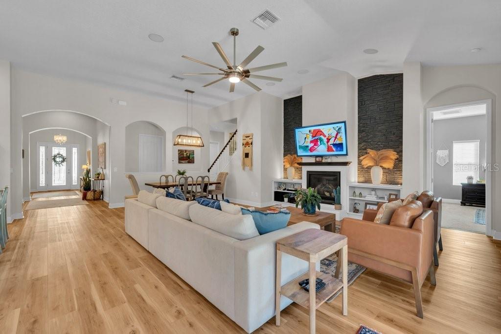 Image 7 of 52 For 5331 Sagecrest Drive