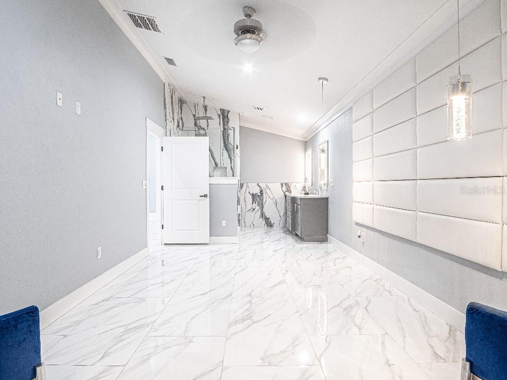 Image 19 of 35 For 6814 Glen Avenue