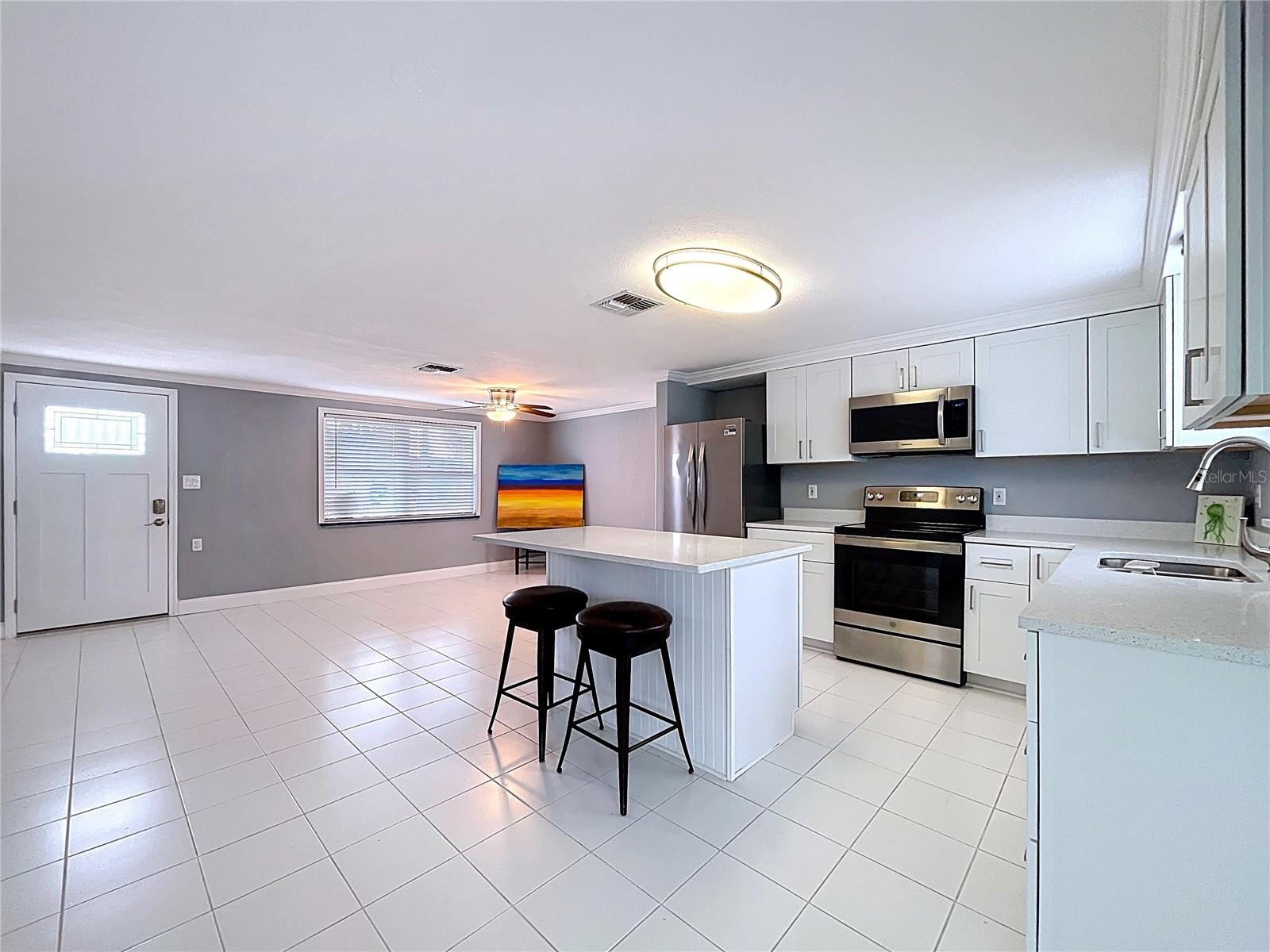 Image 4 of 26 For 13429 Lisa Drive