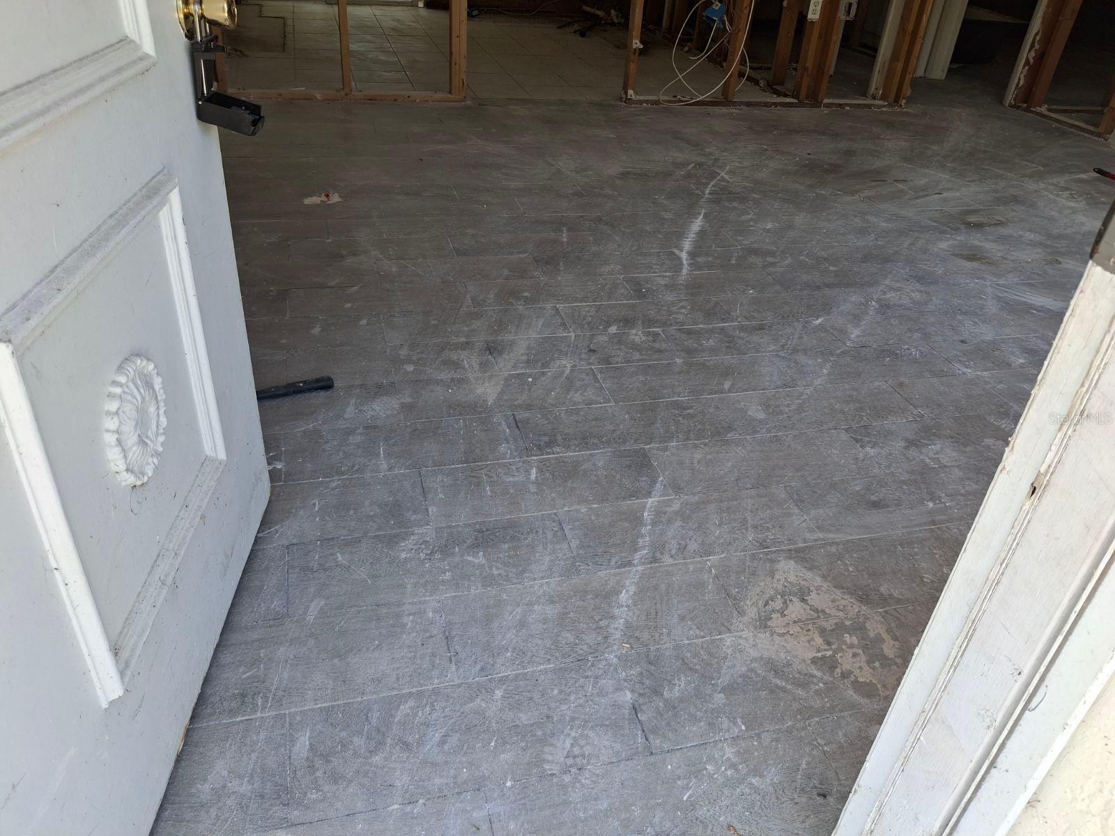 Image 8 of 11 For 7814 Akron Avenue