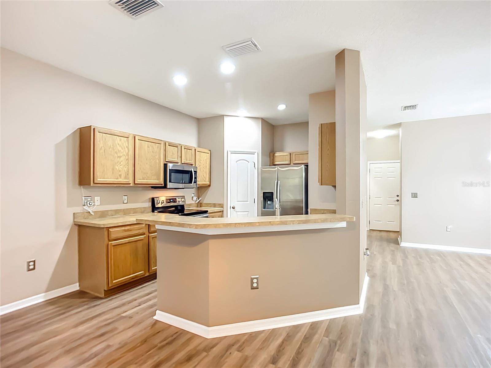 Image 14 of 45 For 6811 Breezy Palm Drive