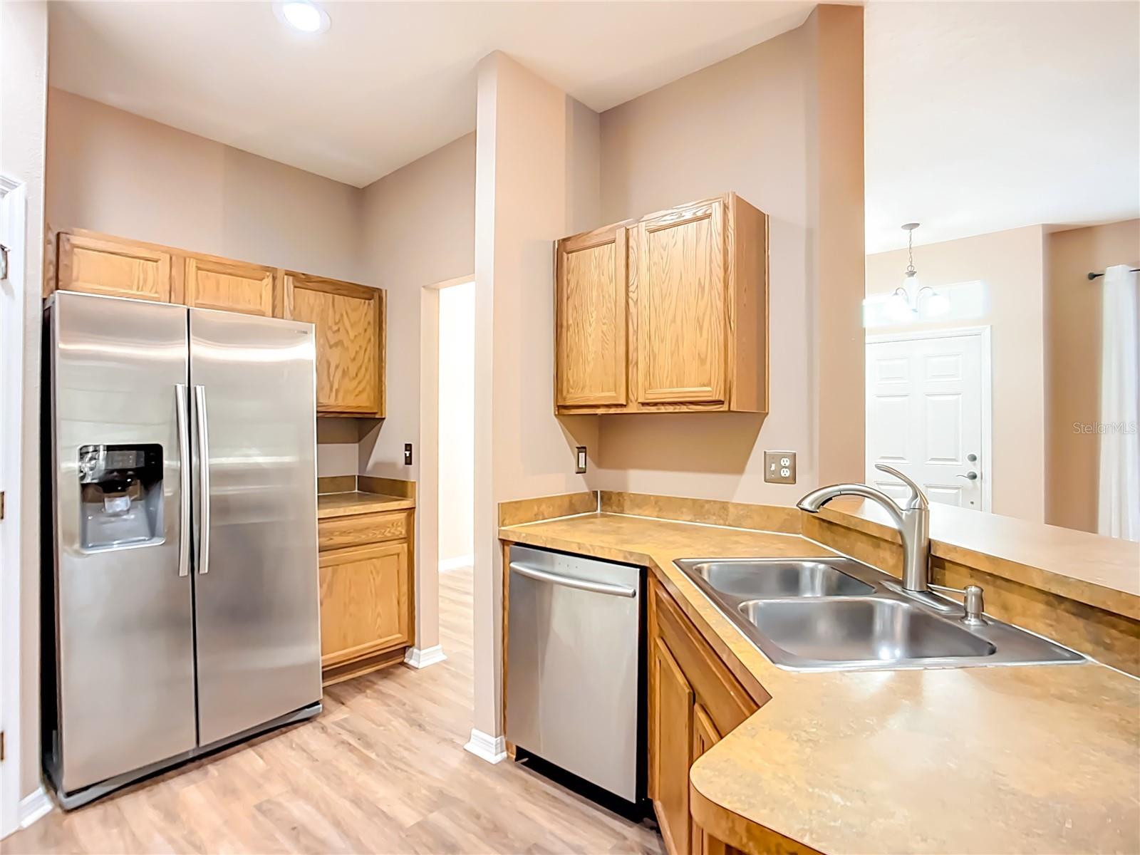 Image 17 of 45 For 6811 Breezy Palm Drive