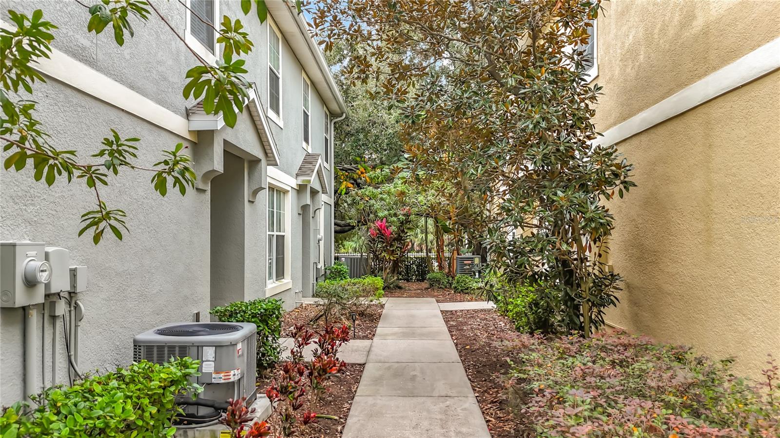 Image 3 of 45 For 6811 Breezy Palm Drive