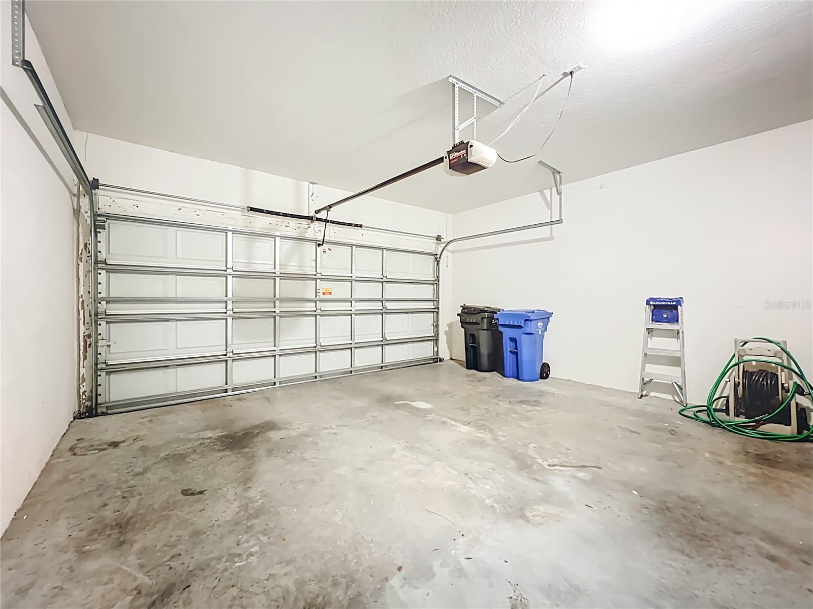 Image 38 of 45 For 6811 Breezy Palm Drive