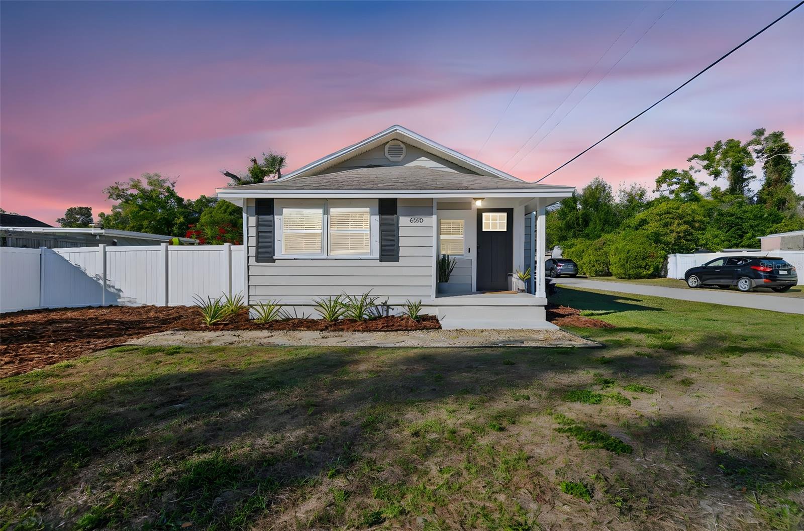 Details for 8120 El Portal Drive, TAMPA, FL 33604