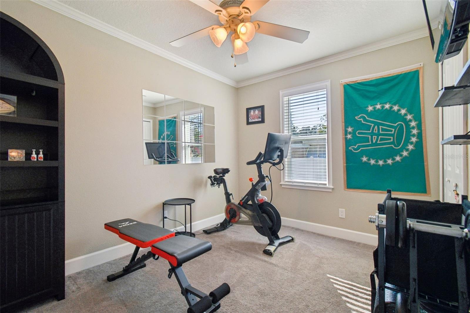 Image 32 of 50 For 8120 El Portal Drive