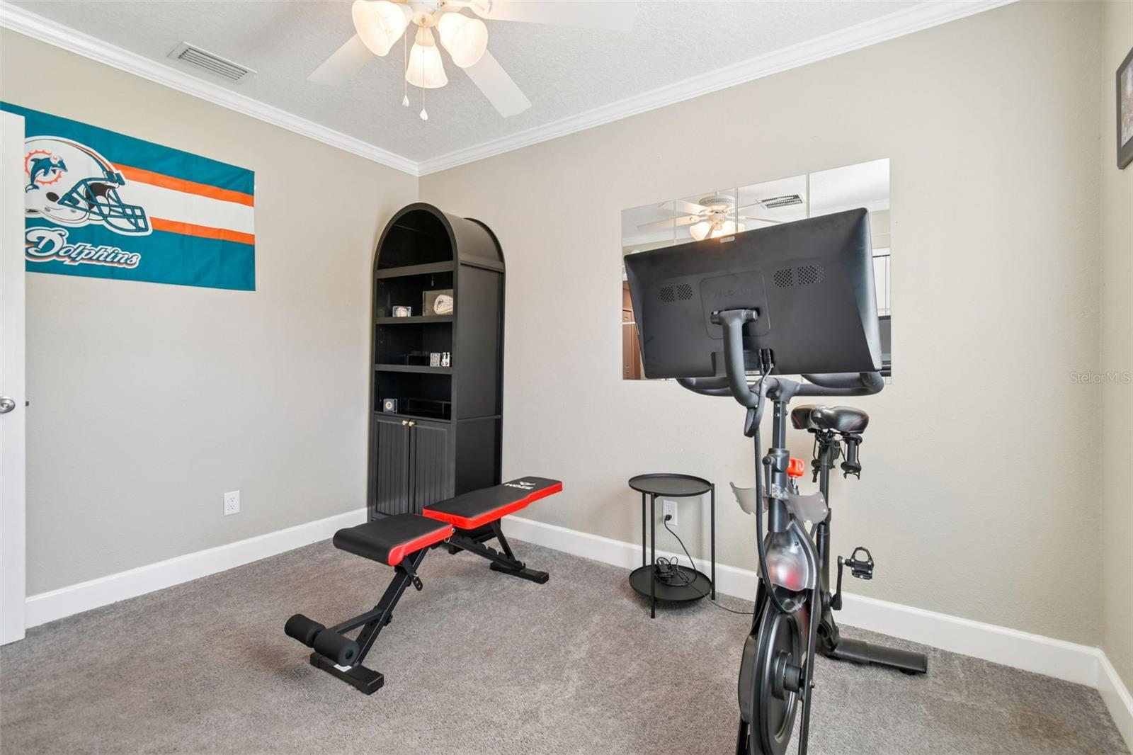 Image 33 of 50 For 8120 El Portal Drive