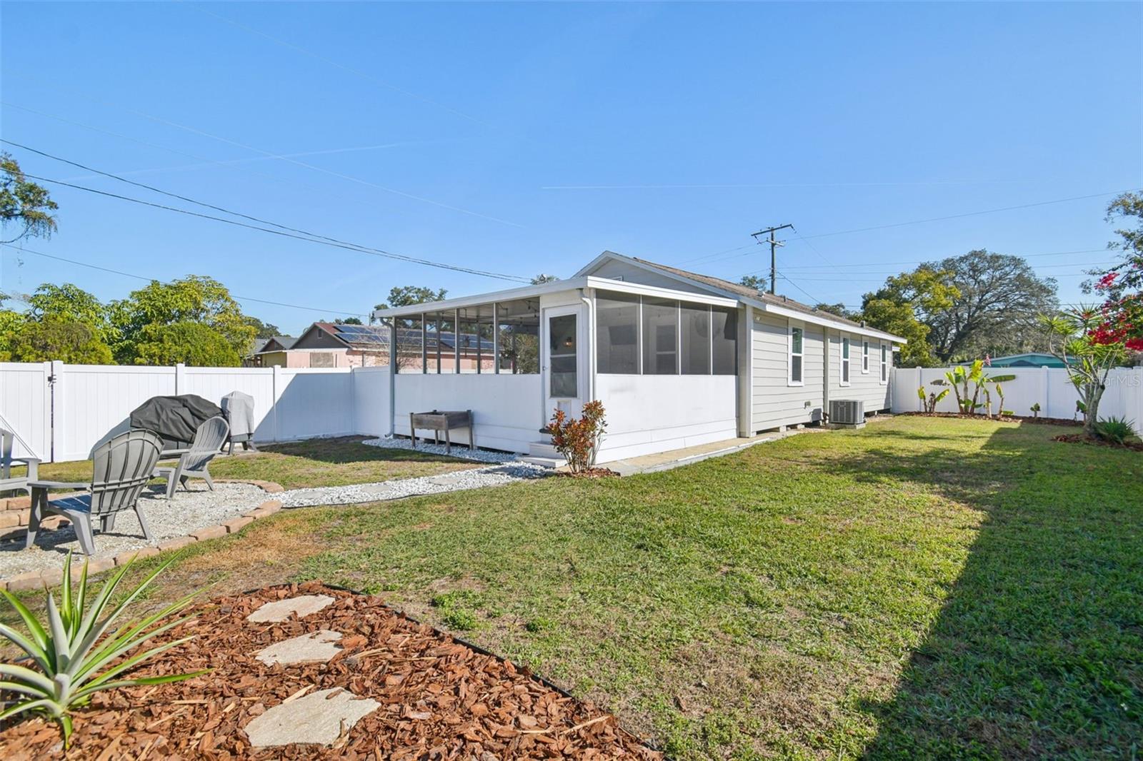 Image 43 of 50 For 8120 El Portal Drive