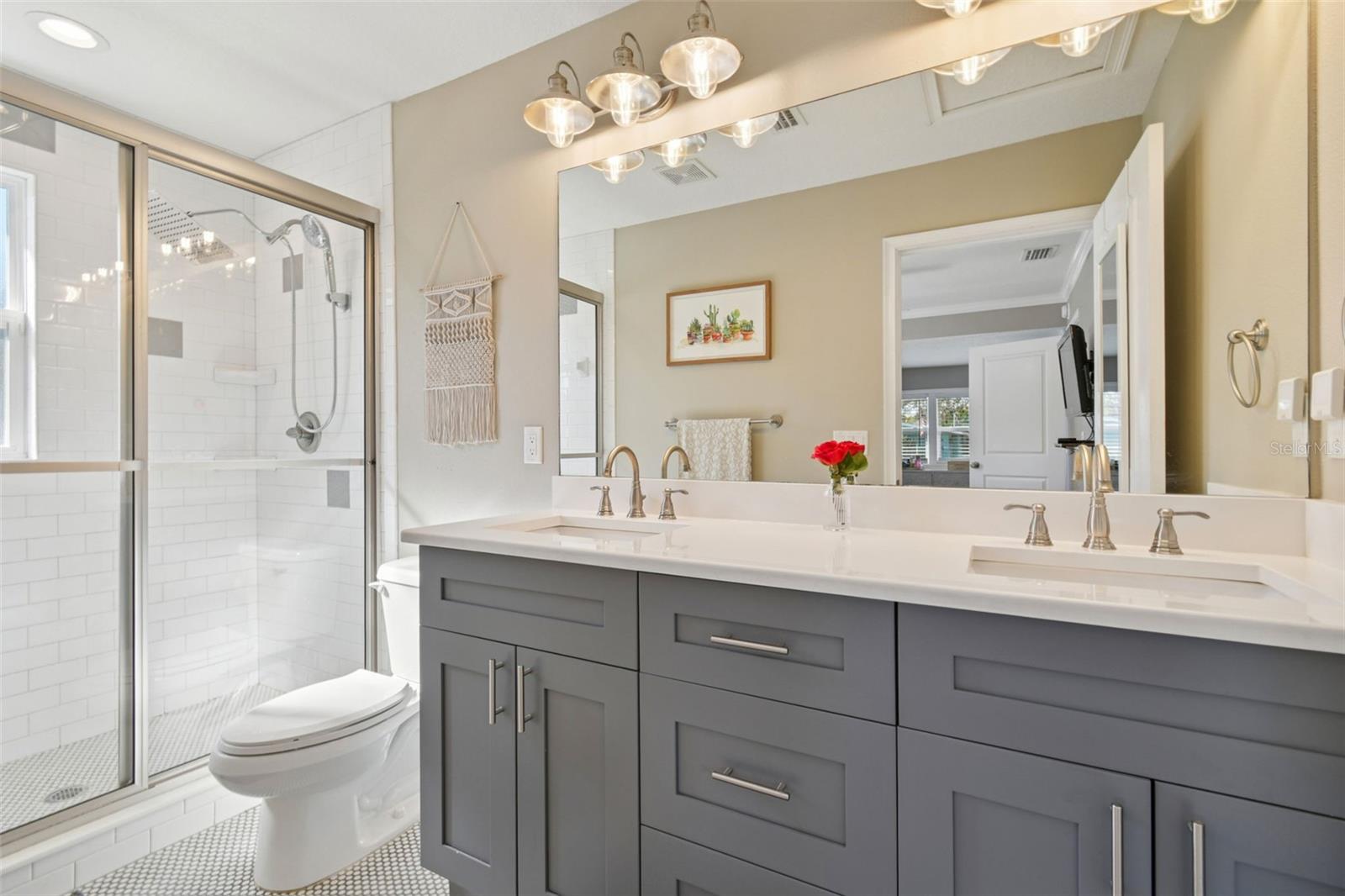 Image 5 of 50 For 8120 El Portal Drive