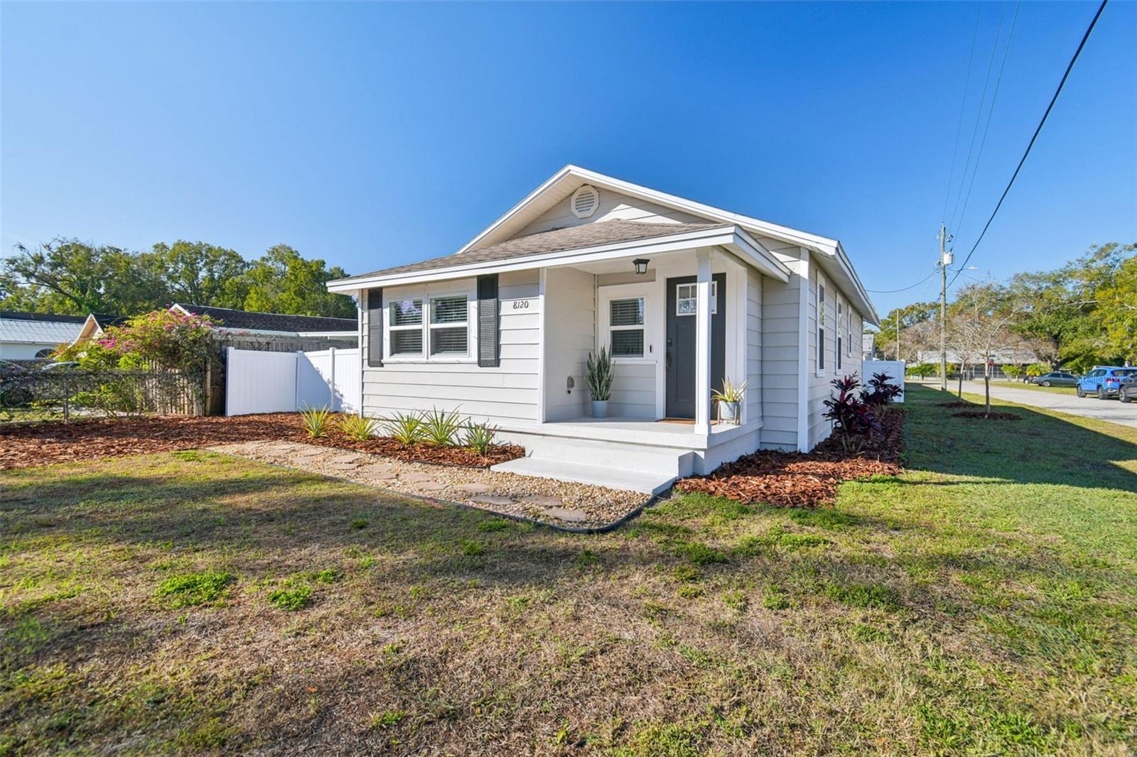 Image 8 of 50 For 8120 El Portal Drive