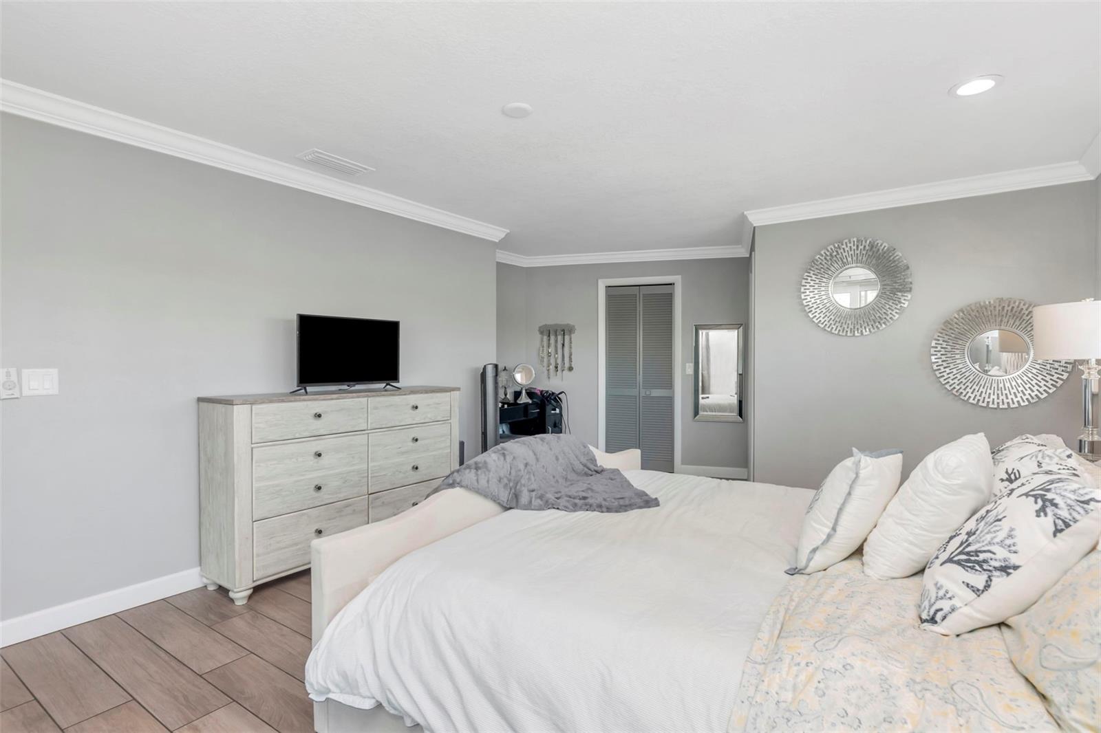 Image 23 of 81 For 2001 Massachusetts Avenue Ne