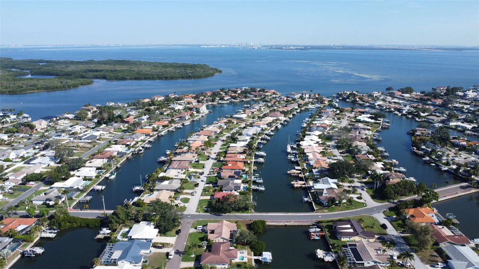 Image 76 of 81 For 2001 Massachusetts Avenue Ne