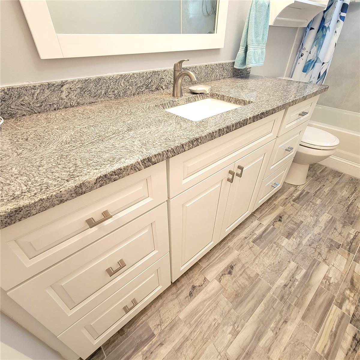 Image 24 of 53 For 4309 Huron Lane