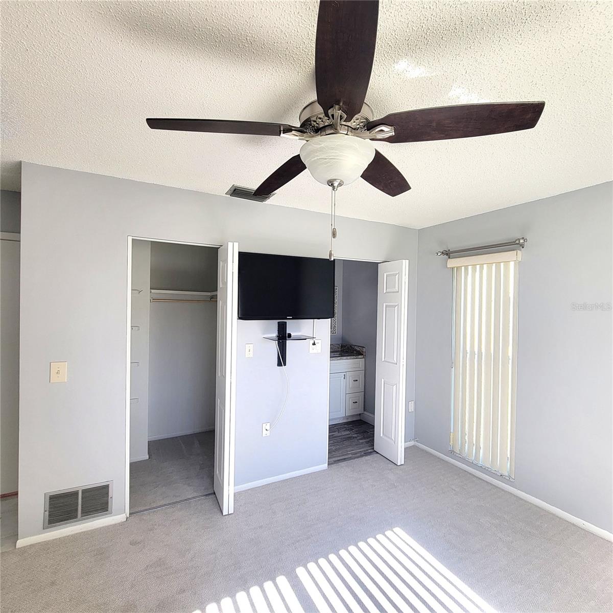 Image 33 of 53 For 4309 Huron Lane