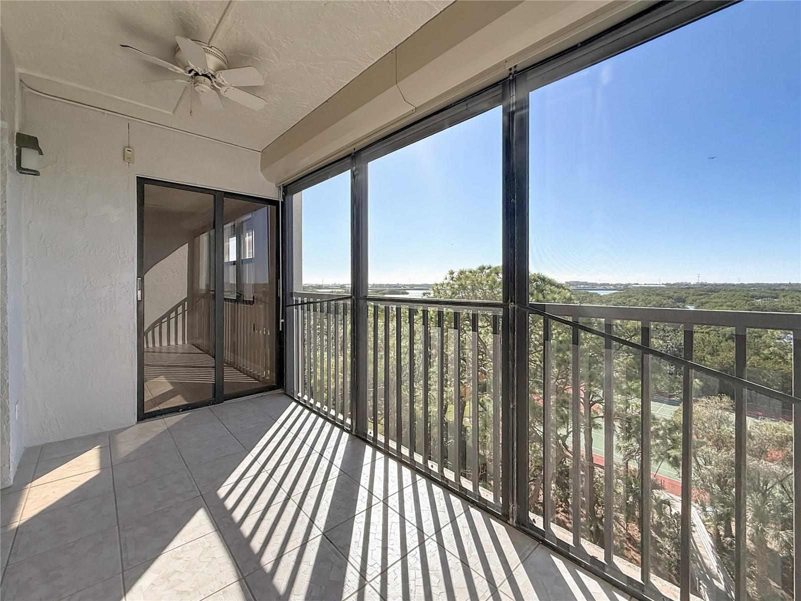 Image 23 of 36 For 5400 Park Street N 607