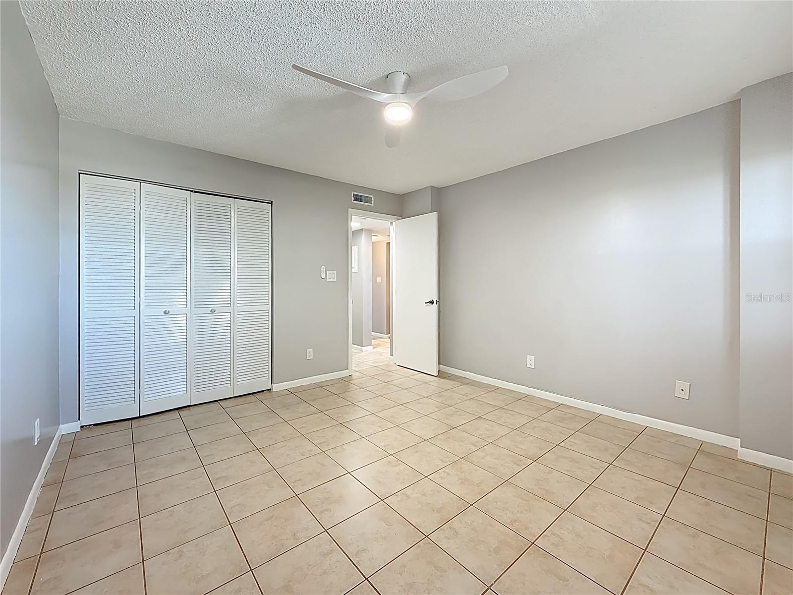 Image 30 of 36 For 5400 Park Street N 607