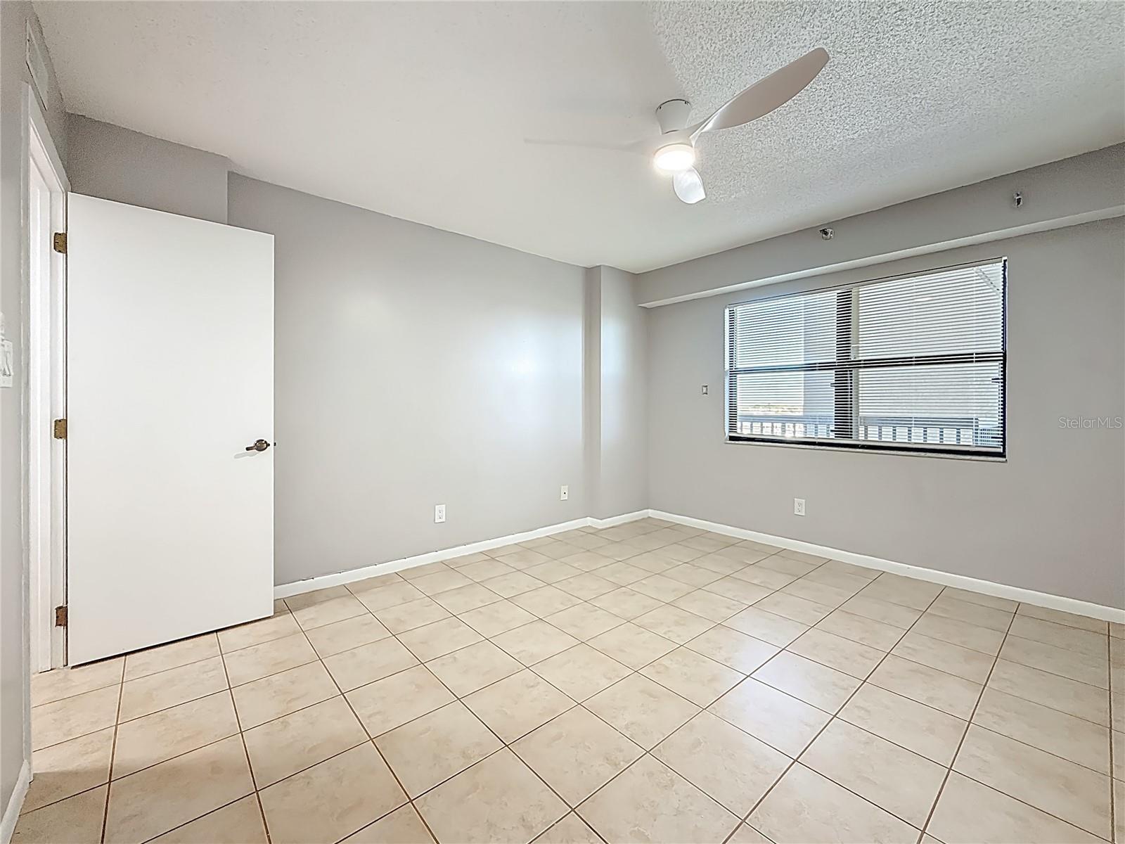 Image 31 of 36 For 5400 Park Street N 607