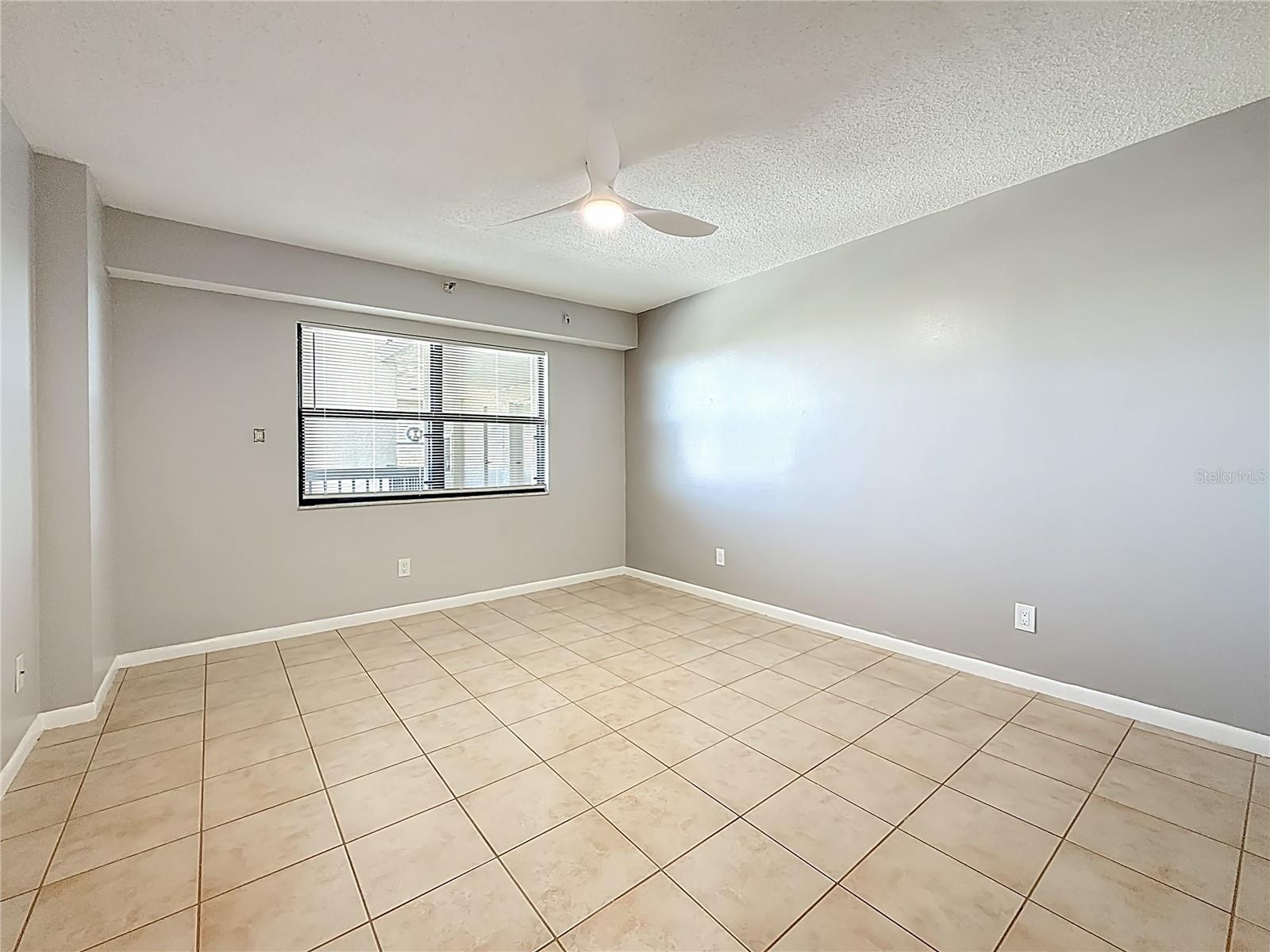 Image 7 of 36 For 5400 Park Street N 607