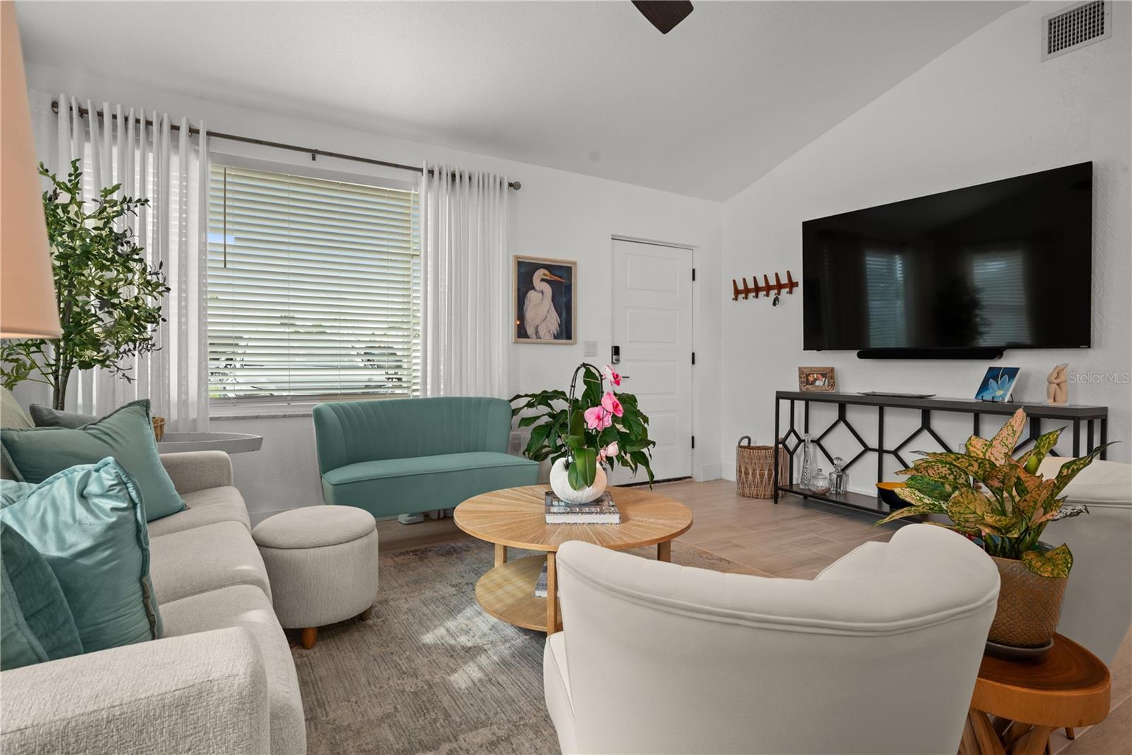 Image 8 of 48 For 14032 Bayshore Drive