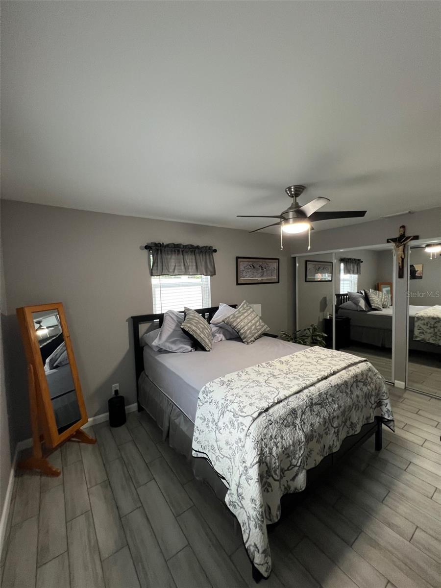 Image 15 of 35 For 9328 Forest Hills