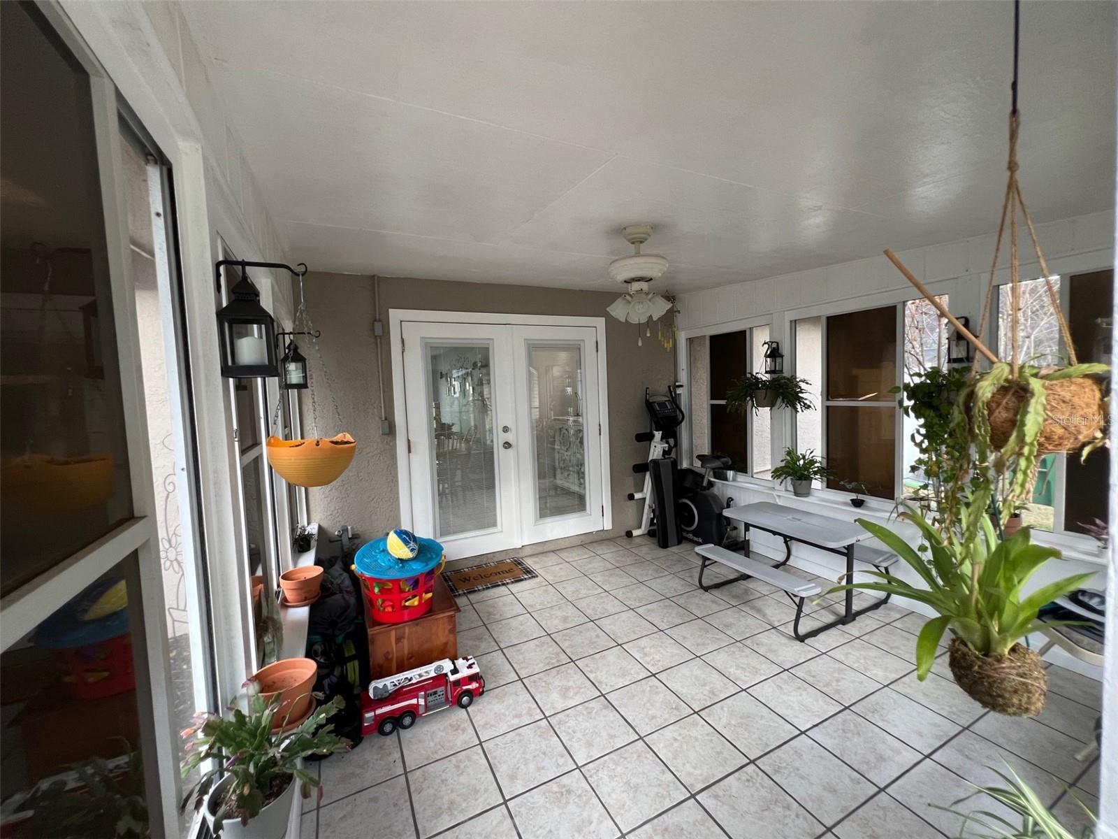 Image 18 of 35 For 9328 Forest Hills