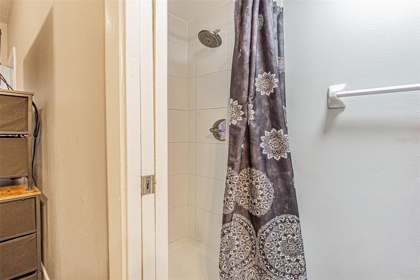 Image 12 of 21 For 4010 Oak Limb Court