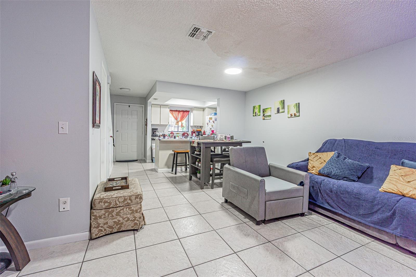 Image 5 of 21 For 4010 Oak Limb Court