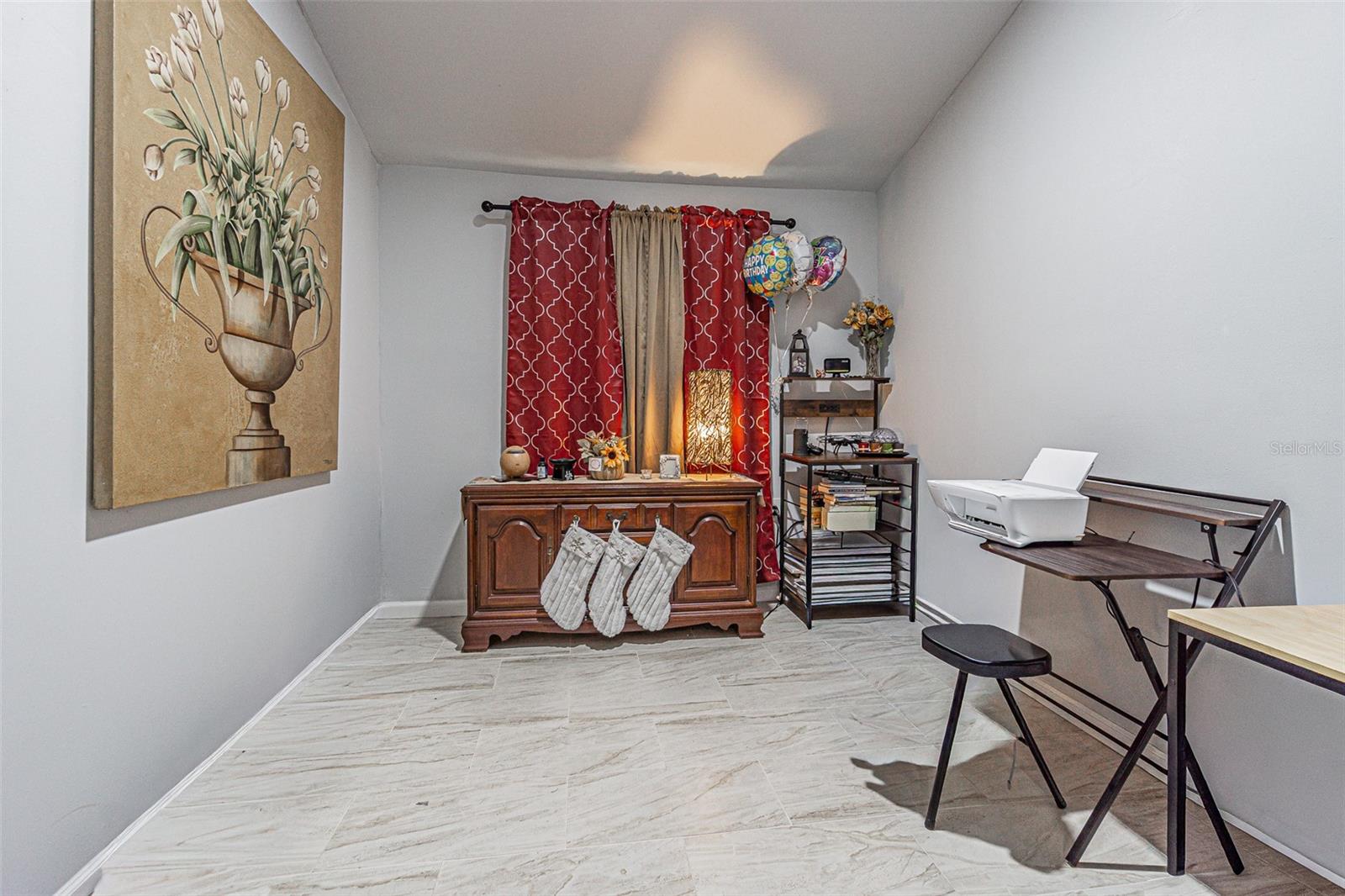 Image 6 of 21 For 4010 Oak Limb Court