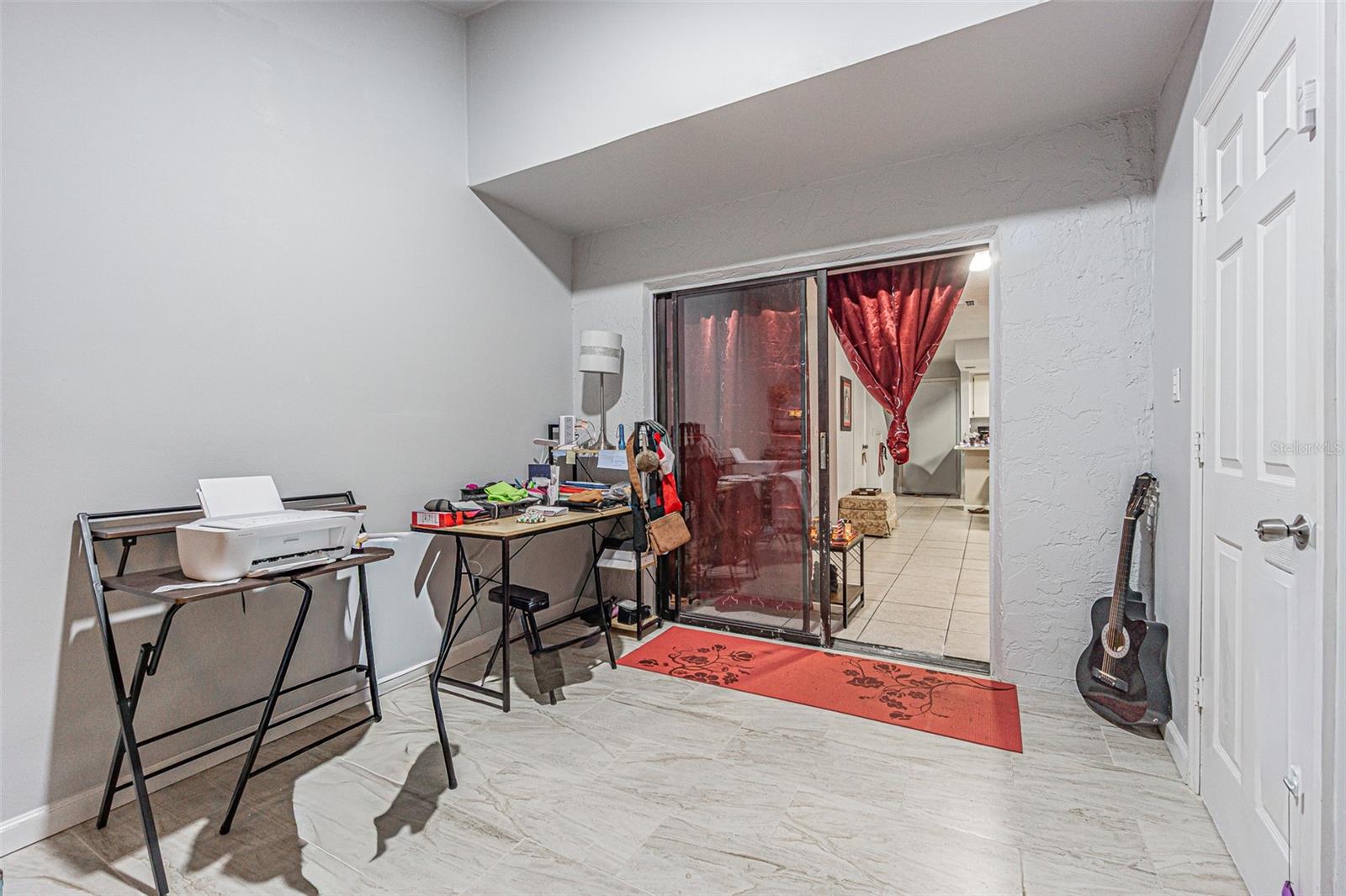 Image 7 of 21 For 4010 Oak Limb Court