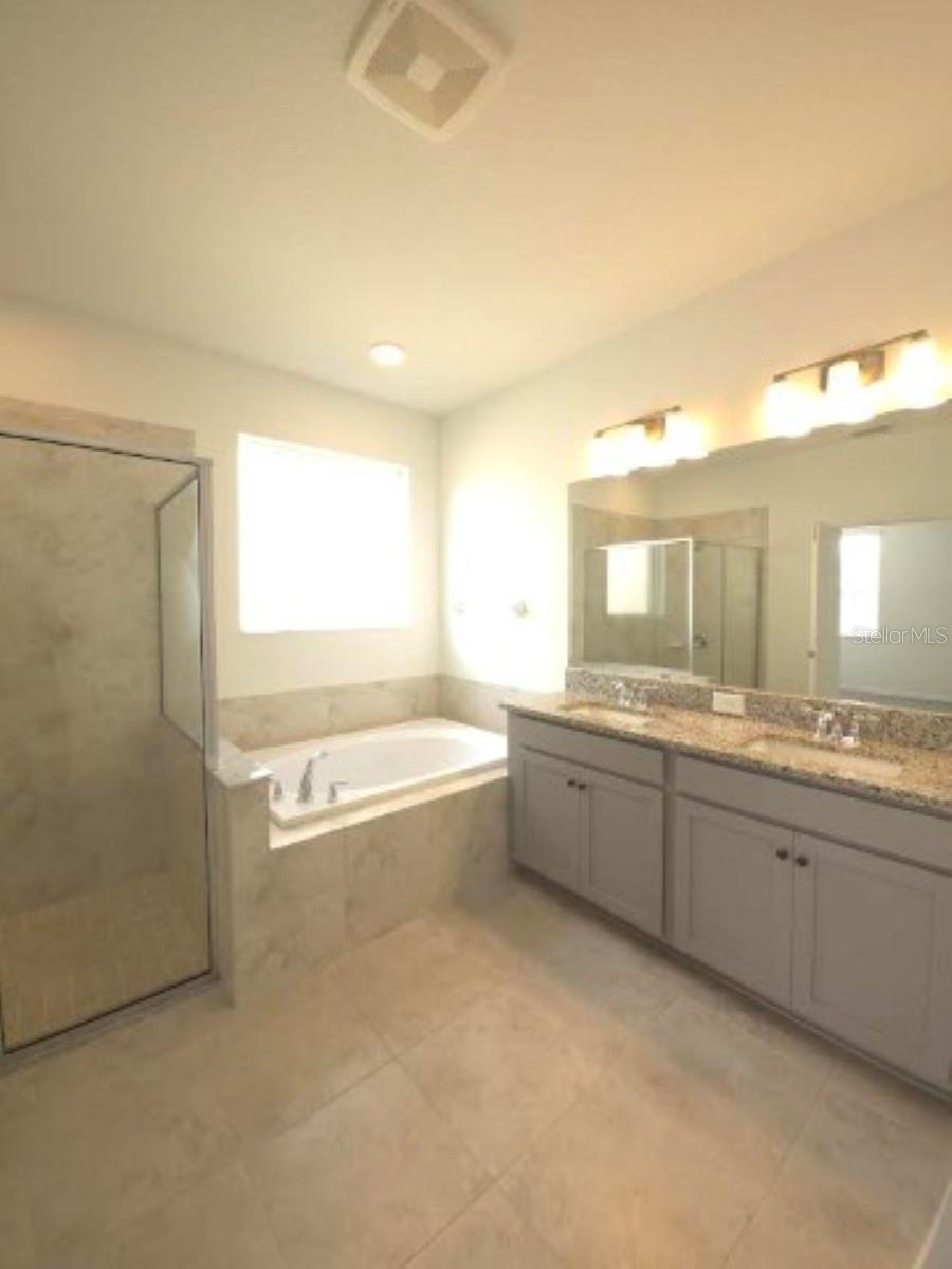 Image 22 of 41 For 10715 New Morning Drive