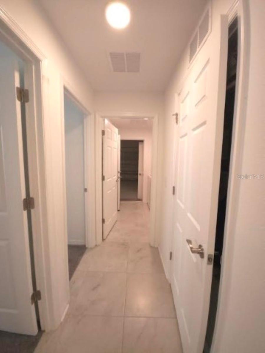 Image 35 of 41 For 10715 New Morning Drive