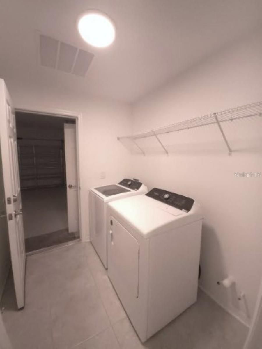 Image 37 of 41 For 10715 New Morning Drive