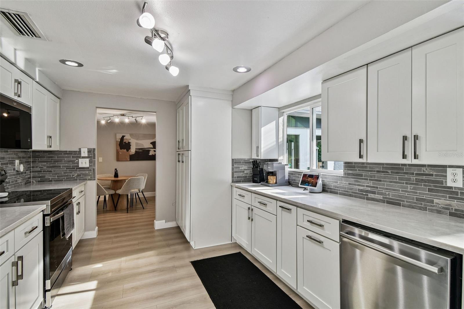 Image 34 of 63 For 49 Valencia Circle