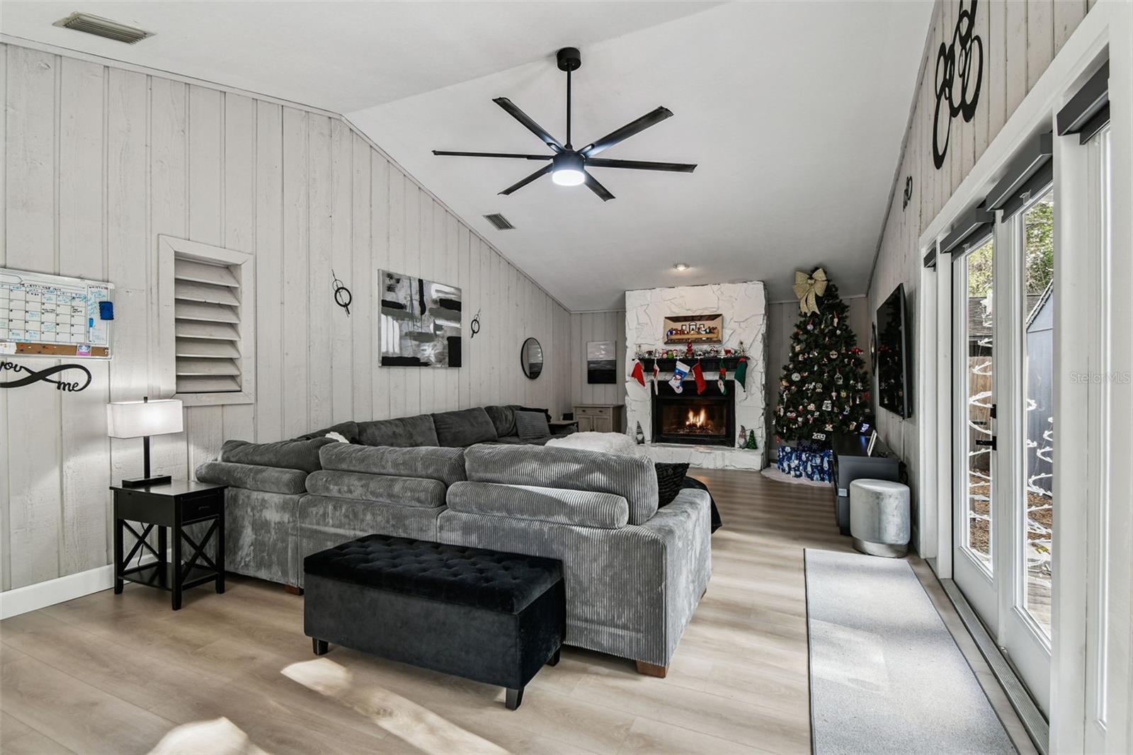 Image 38 of 63 For 49 Valencia Circle