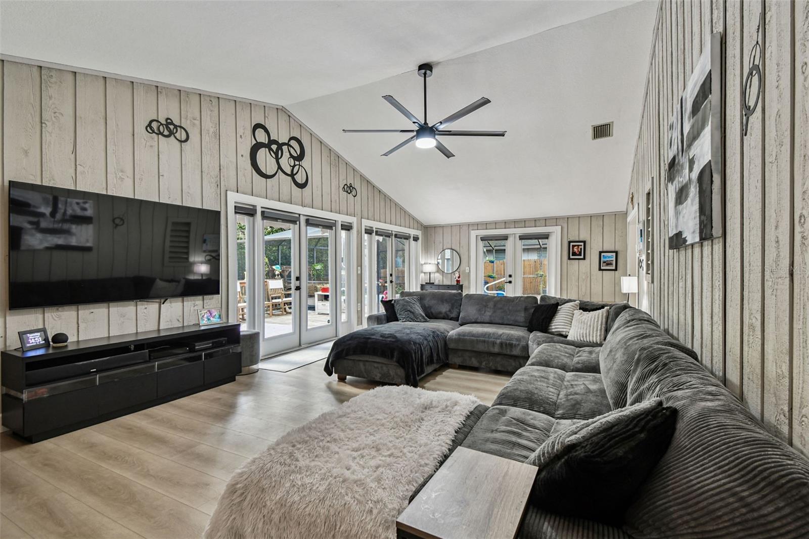 Image 40 of 63 For 49 Valencia Circle