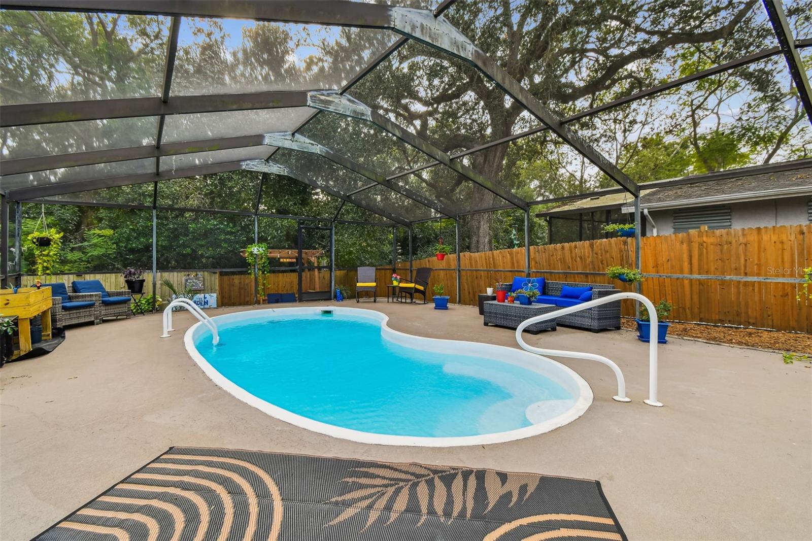 Image 49 of 63 For 49 Valencia Circle