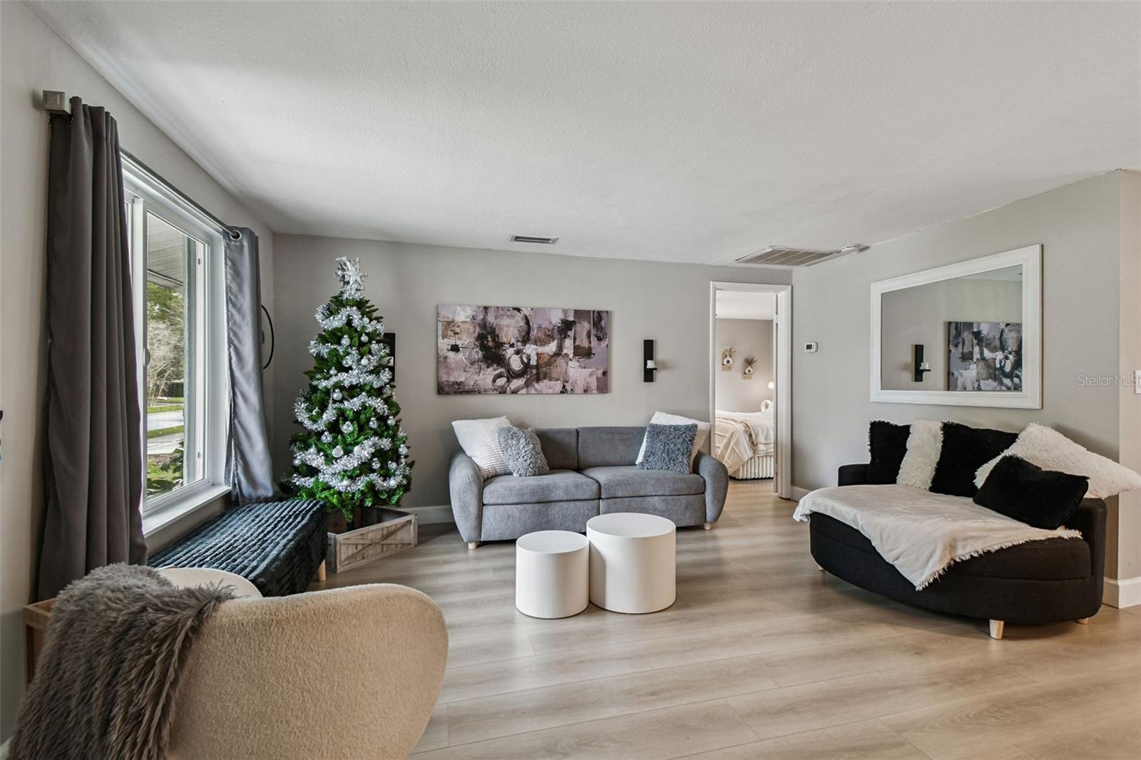 Image 9 of 63 For 49 Valencia Circle