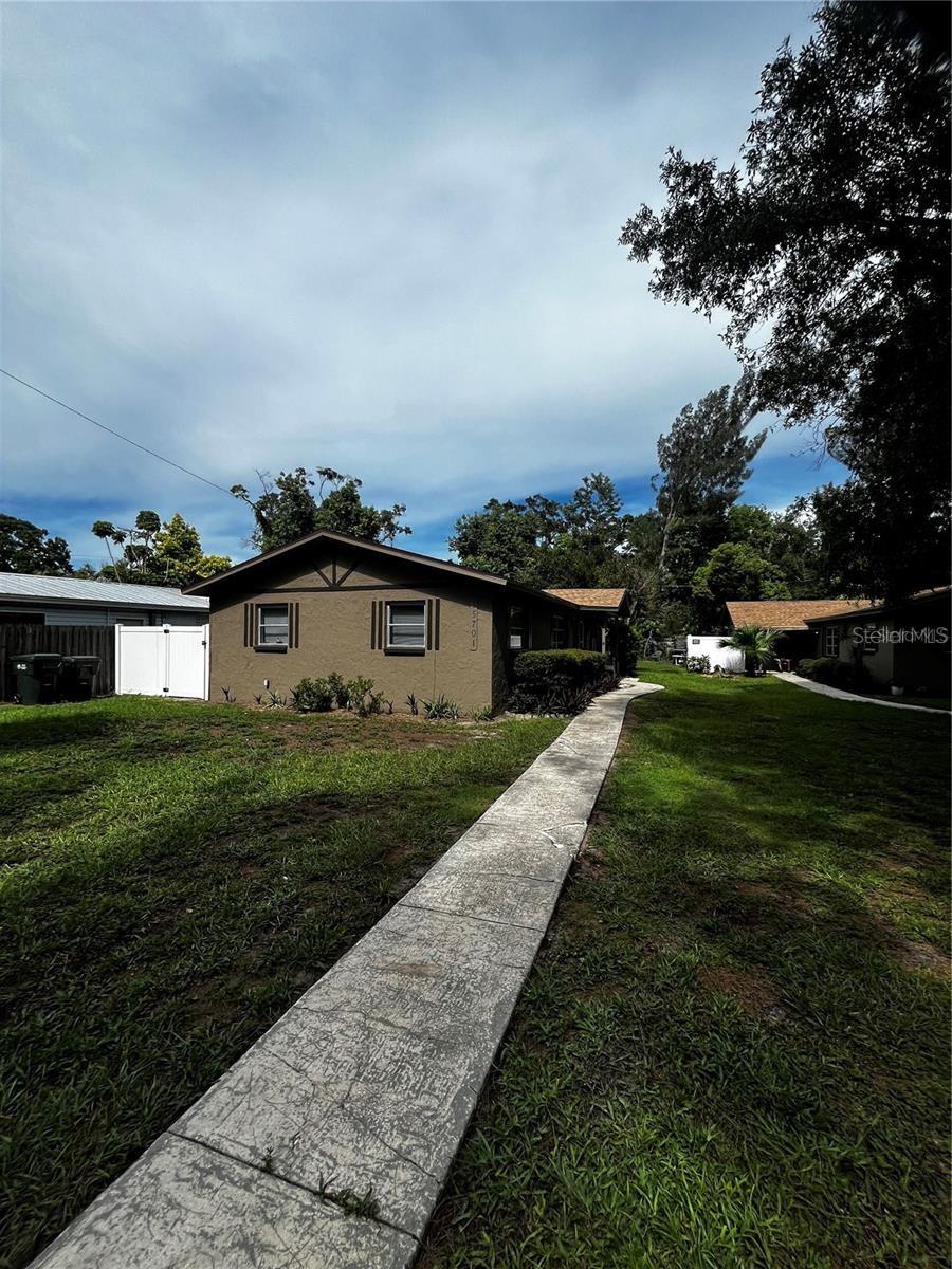 Image 33 of 35 For 15701 Waverly Street 2