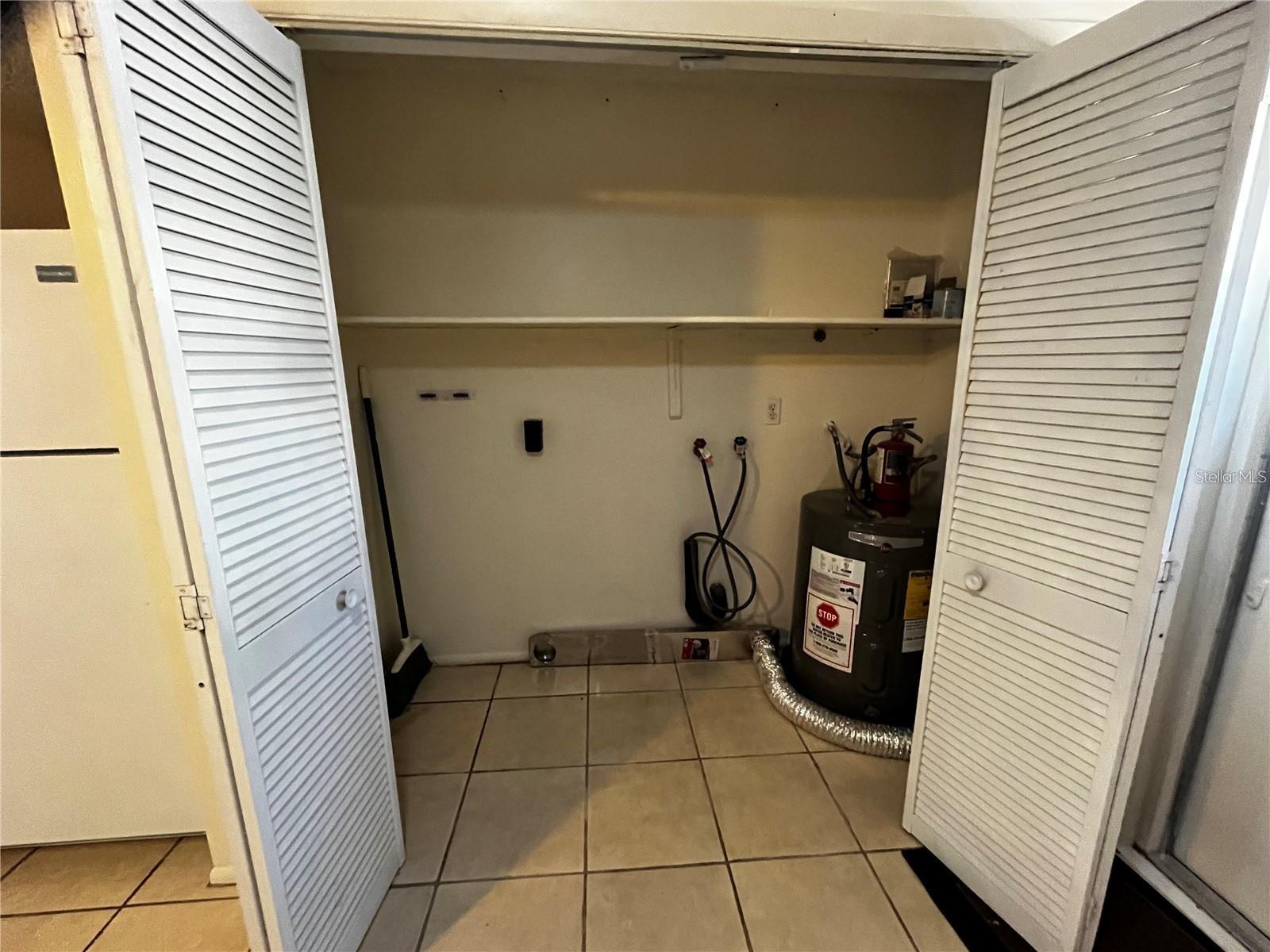 Image 8 of 35 For 15701 Waverly Street 2