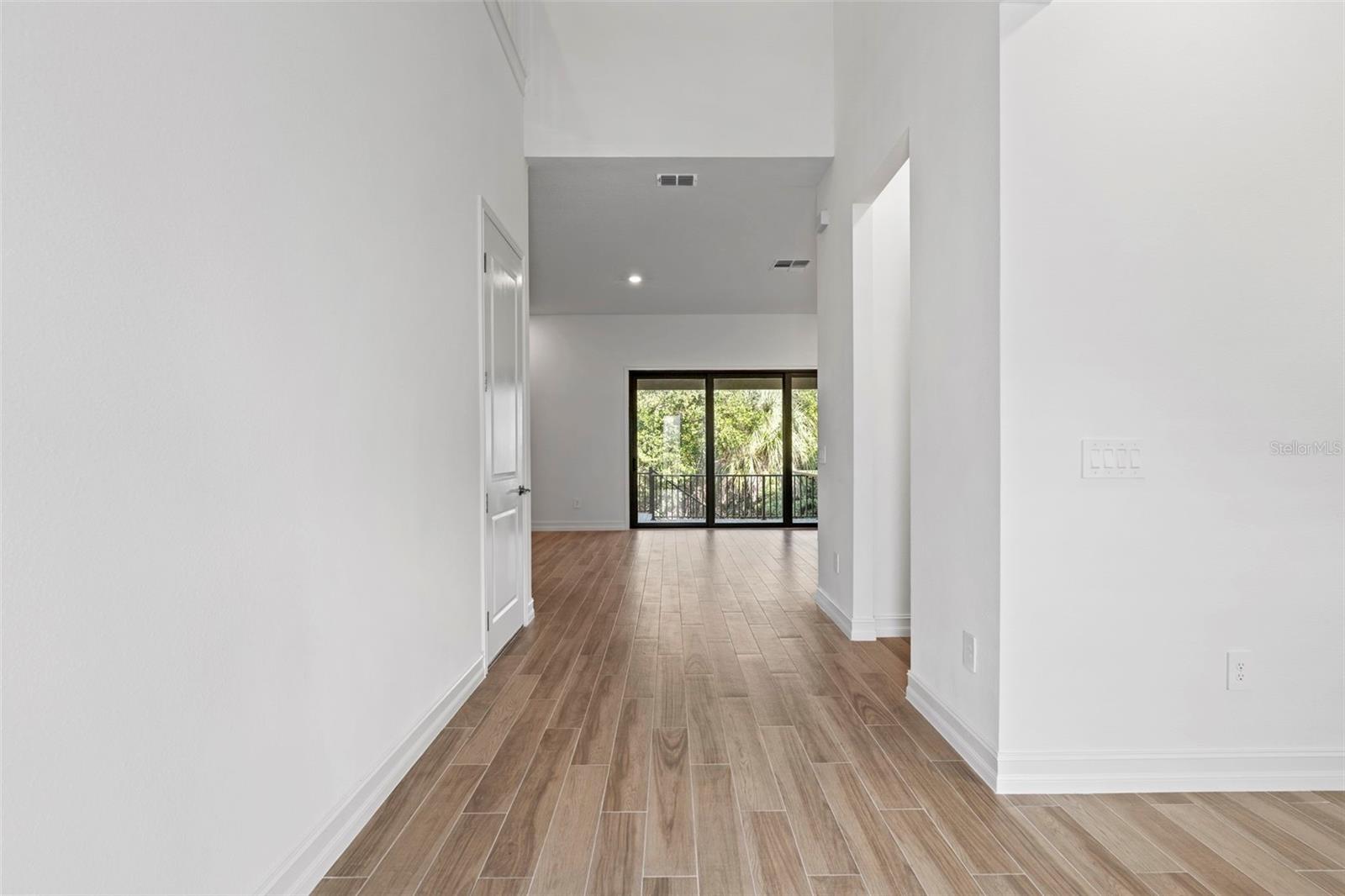 Image 15 of 99 For 1109 Seagrape Drive