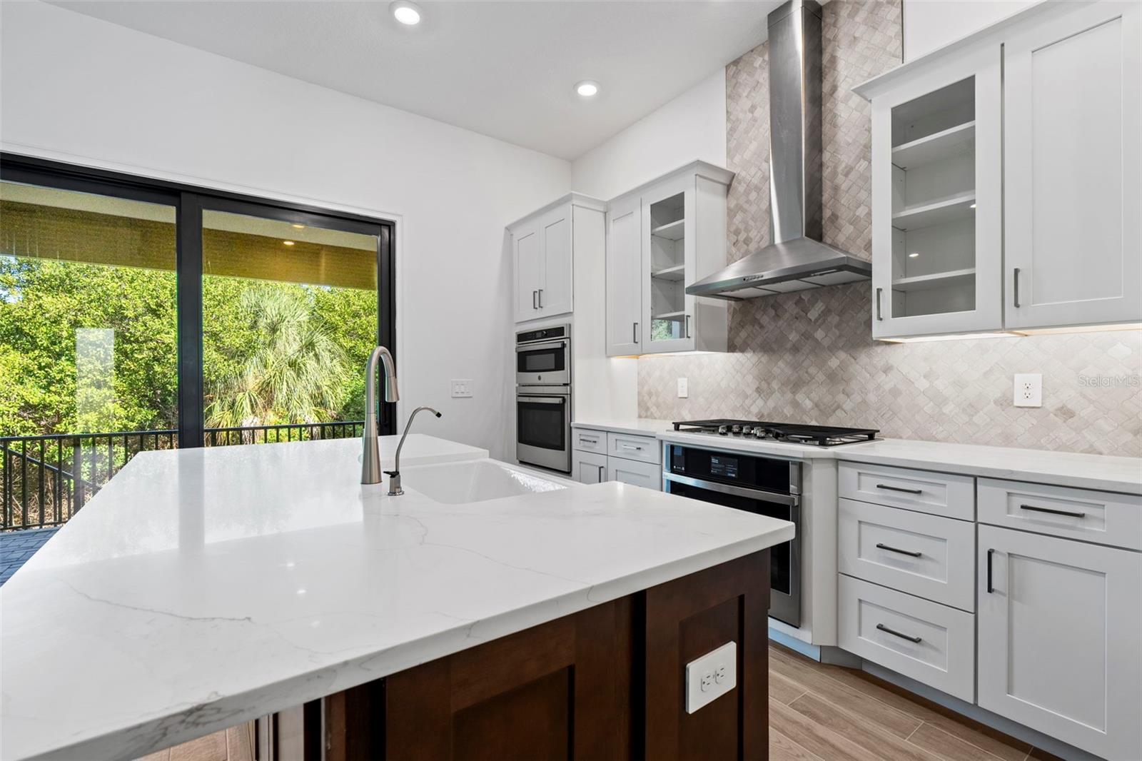 Image 21 of 99 For 1109 Seagrape Drive