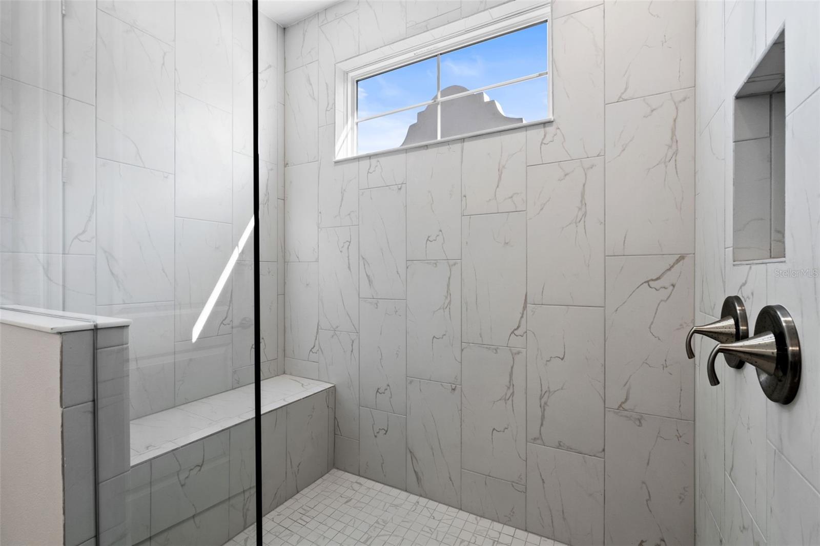 Image 43 of 99 For 1109 Seagrape Drive