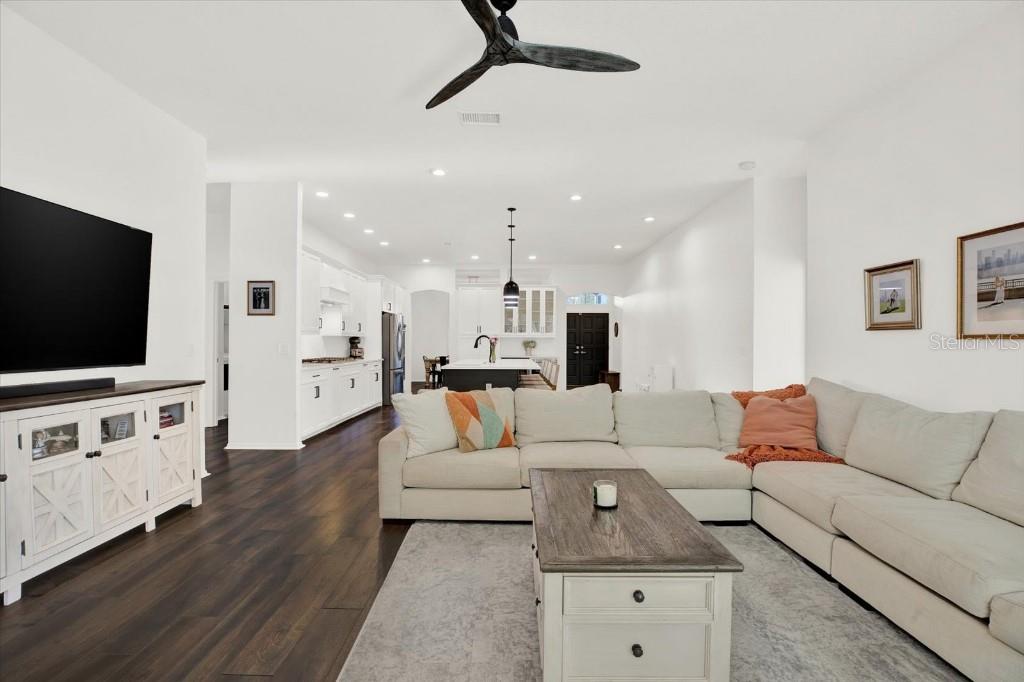 Image 21 of 50 For 28701 Falling Leaves Way