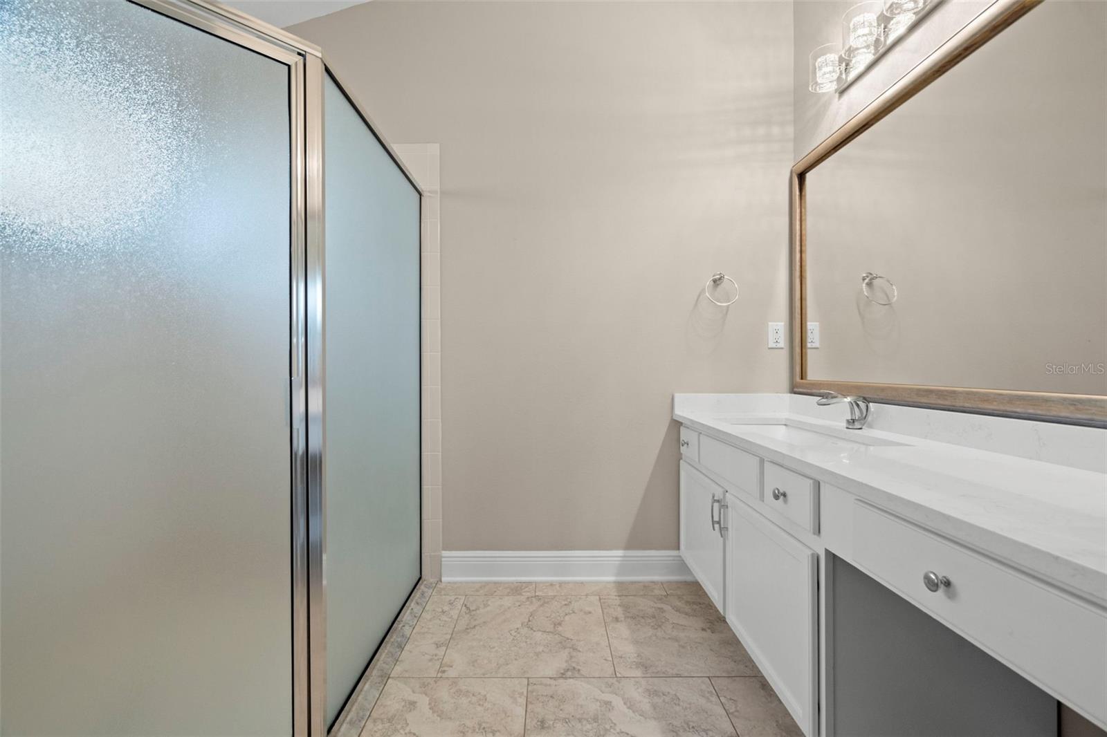 Image 14 of 24 For 27422 Edenfield Drive