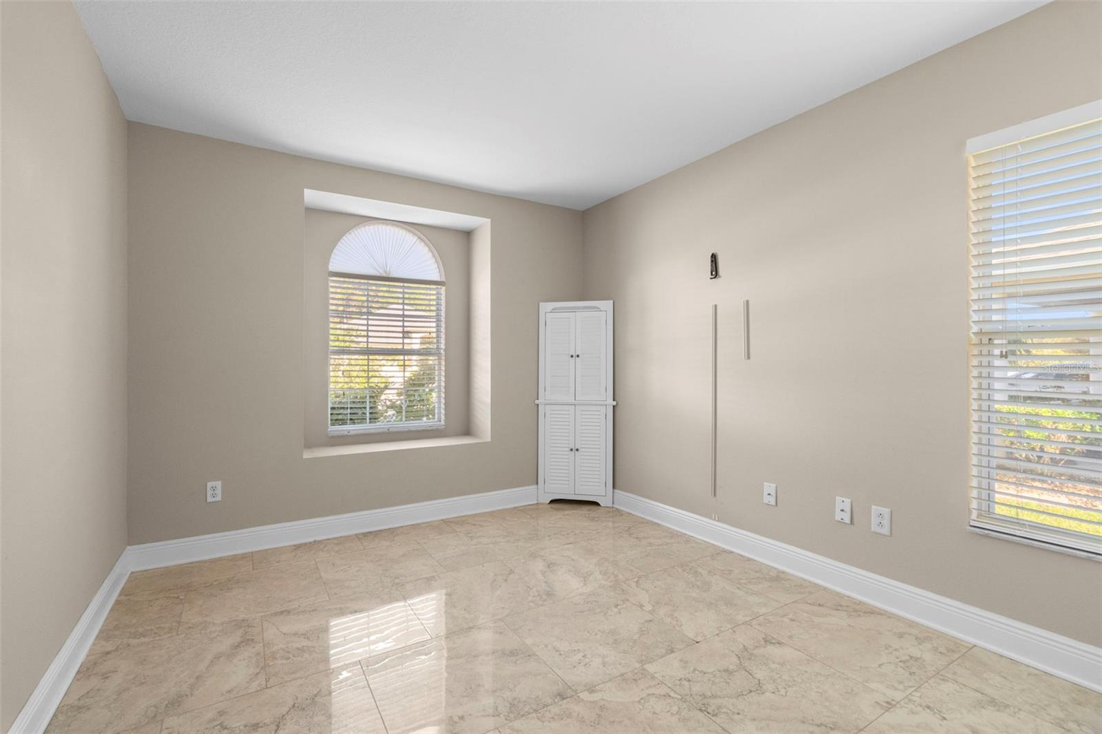 Image 21 of 24 For 27422 Edenfield Drive