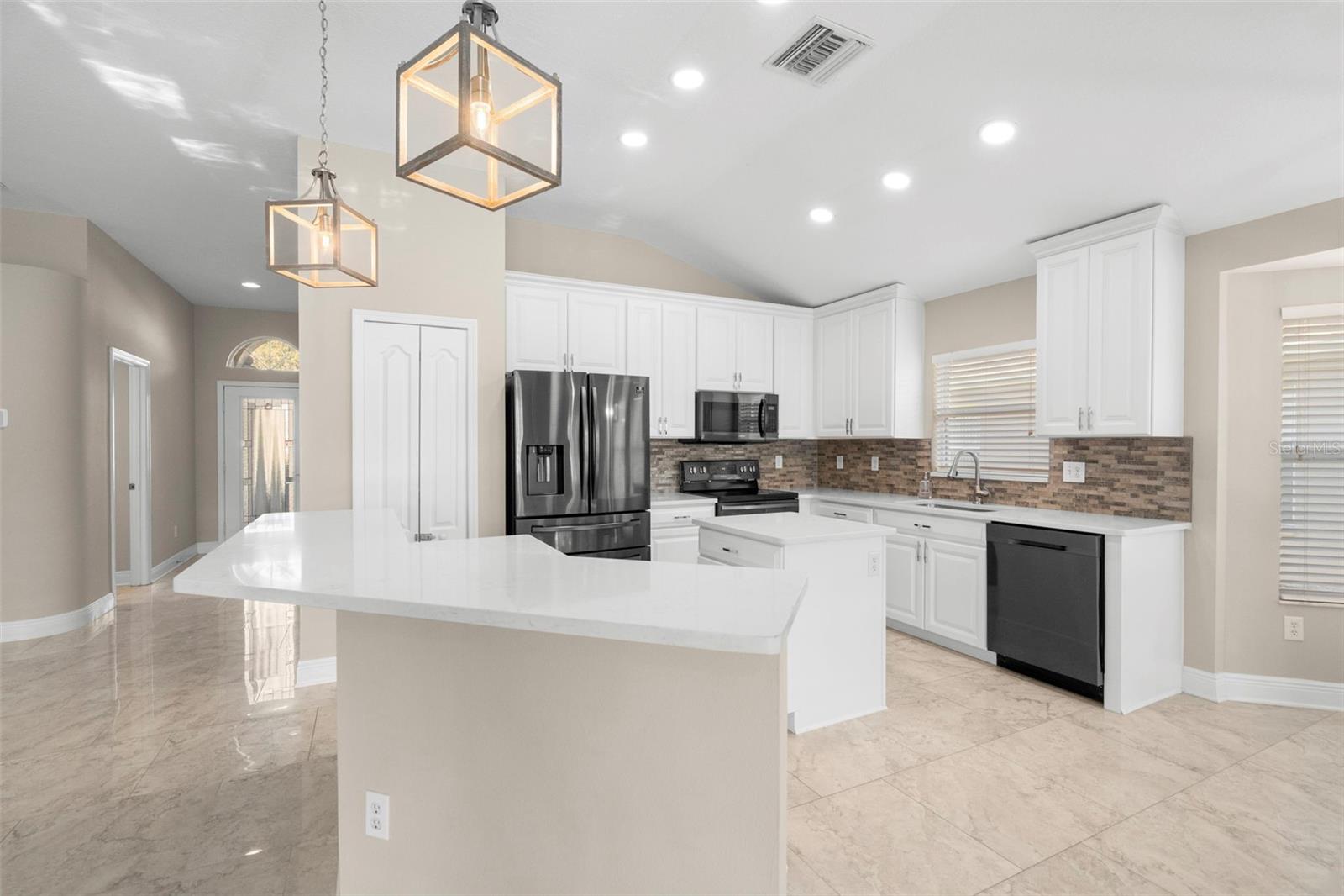 Image 7 of 24 For 27422 Edenfield Drive